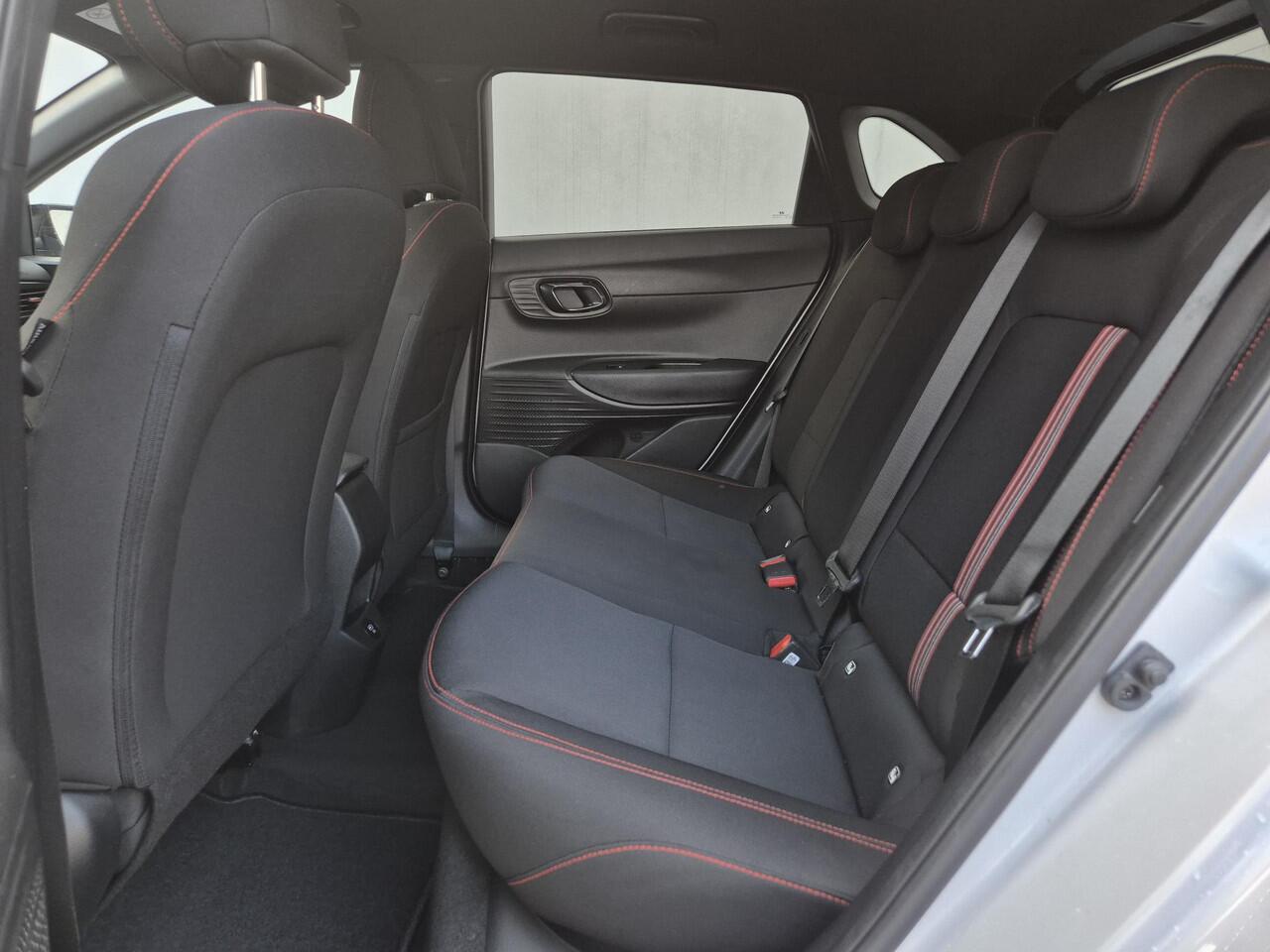 Hyundai I 20 1.0 T-GDI N Line Automaat / Apple Carplay Android Auto / Achteruitrijcamera / cruise control / Keyless Entry/Start / Climate control / Parkeersensoren voor en achter / Trekgewicht 1110 kg /