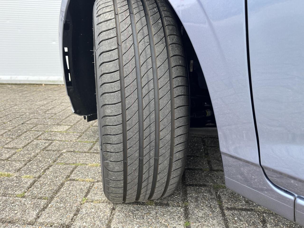 Hyundai I 20 1.0 T-GDI Premium ** Nu met ¤ 3.000 voordeel, Nieuw uit voorraad leverbaar **