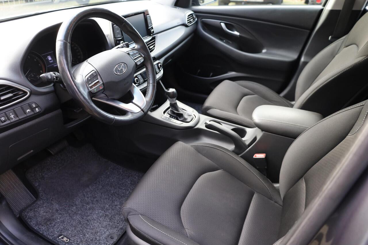 Hyundai I 30 Wagon 1.4 T-GDI Premium CARPLAY DAB CAMERA STOEL/STUURVERW. CRUISE CLIMA HILL-HOLD HALFLEER STUURFLIPPERS PDC 16''LMV