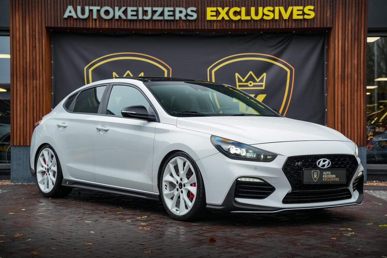 Hyundai I 30 Fastback 2.0 T-GDI N1 Panodak Pops And Bangs Navigatie Camera Stoelverw. Alcantara Keyless Stoel Stuurverw.