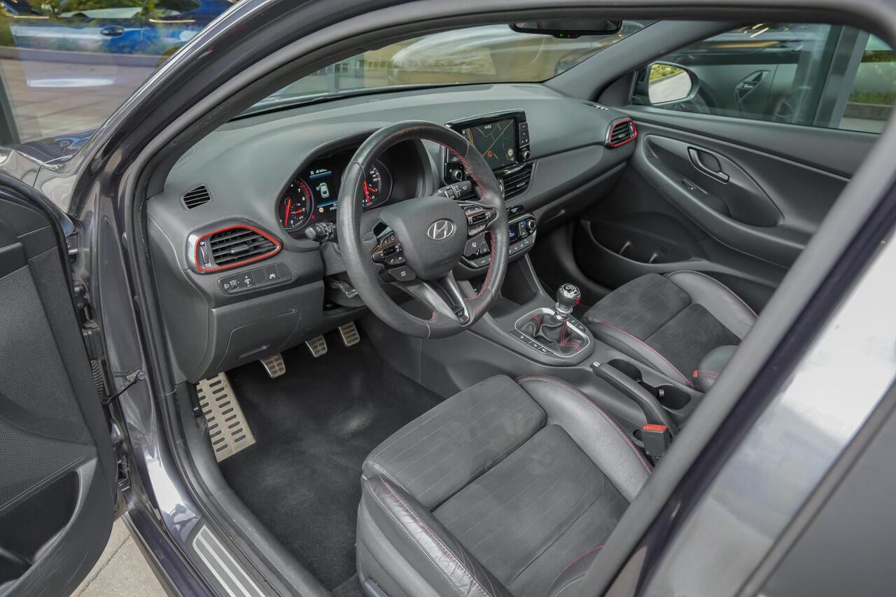 Hyundai I 30 N2 Performance Fastback 2.0 275pk T-GDI |dealer onderhouden|panoramadak|memory|Apple Carplay|parkeercamera|stoelverwarming|clima control|cruise control|19" lichtmetalen velgen|