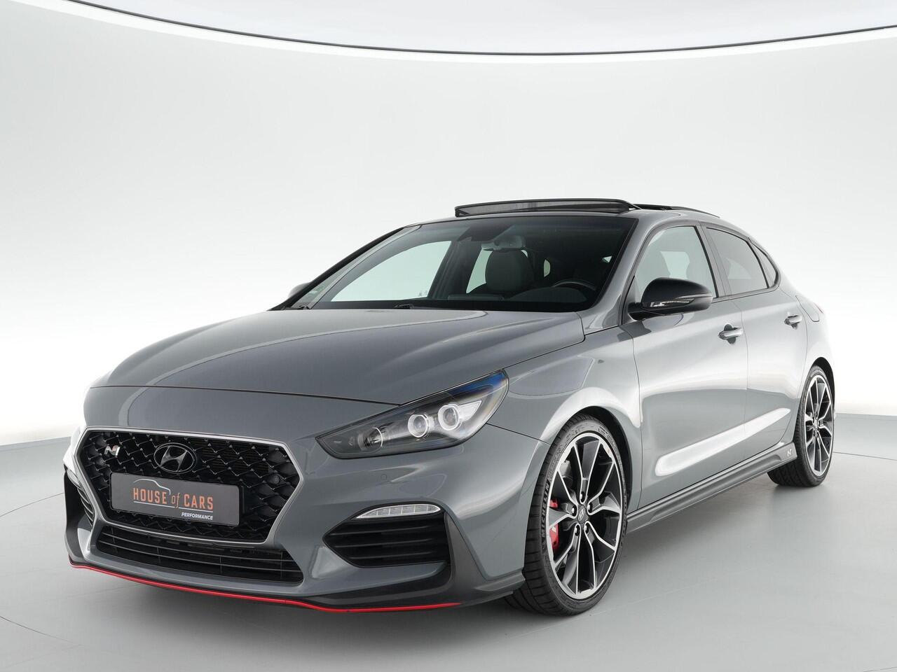 Hyundai I 30 N2 Performance Fastback 2.0 275pk T-GDI |panoramadak|memory|alacantara\leder|Apple Carplay|winterpack|parkeercamera|elek. stoelen|19" lichtmetalen velgen|