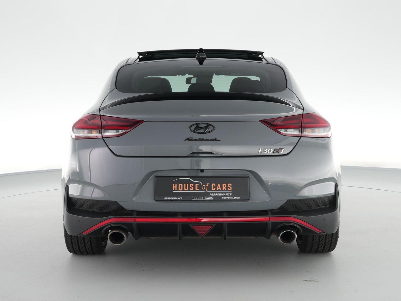 Hyundai I 30 N2 Performance Fastback 2.0 275pk T-GDI |panoramadak|memory|alacantara\leder|Apple Carplay|winterpack|parkeercamera|elek. stoelen|19" lichtmetalen velgen|