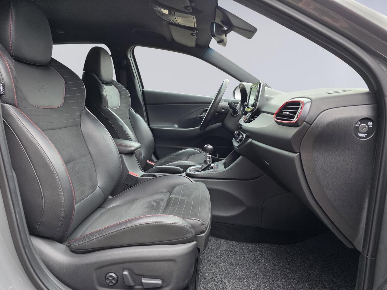 Hyundai I 30 i30N 2.0 T-GDI N2 Performance /Apple Carplay/Camera/Stoel+Stuur Verwarm./Alcantara elektr. stoelen/Parkeersens. V+A/Keyless/(MET GARANTIE*)