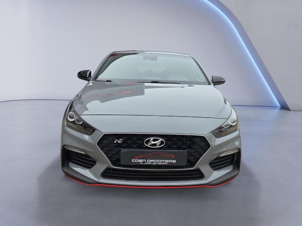 Hyundai I 30 i30N 2.0 T-GDI N2 Performance /Apple Carplay/Camera/Stoel+Stuur Verwarm./Alcantara elektr. stoelen/Parkeersens. V+A/Keyless/(MET GARANTIE*)