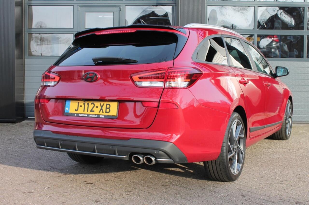 Hyundai I 30 1.5 T-GDI MHEV NLINE **NL-auto** winterbanden set