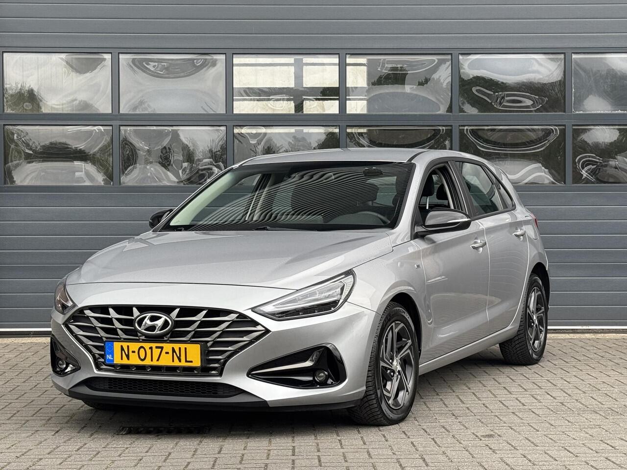 Hyundai I 30 1.0 T-GDI MHEV COMFORT SMART I APPLE CARPLAY I ACHTERUITRIJCAMERA I CRUISE CONTROL I NAVIGATIE I CLIMATE CONTROL