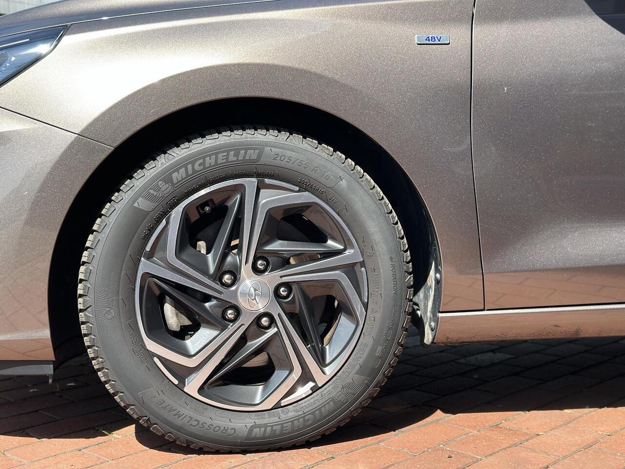 Hyundai I 30 1.0 T-GDi MHEV Comfort Smart | Navi | Airco | Camera en Sensoren