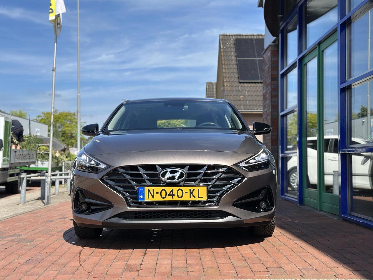 Hyundai I 30 1.0 T-GDi MHEV Comfort Smart | Navi | Airco | Camera en Sensoren