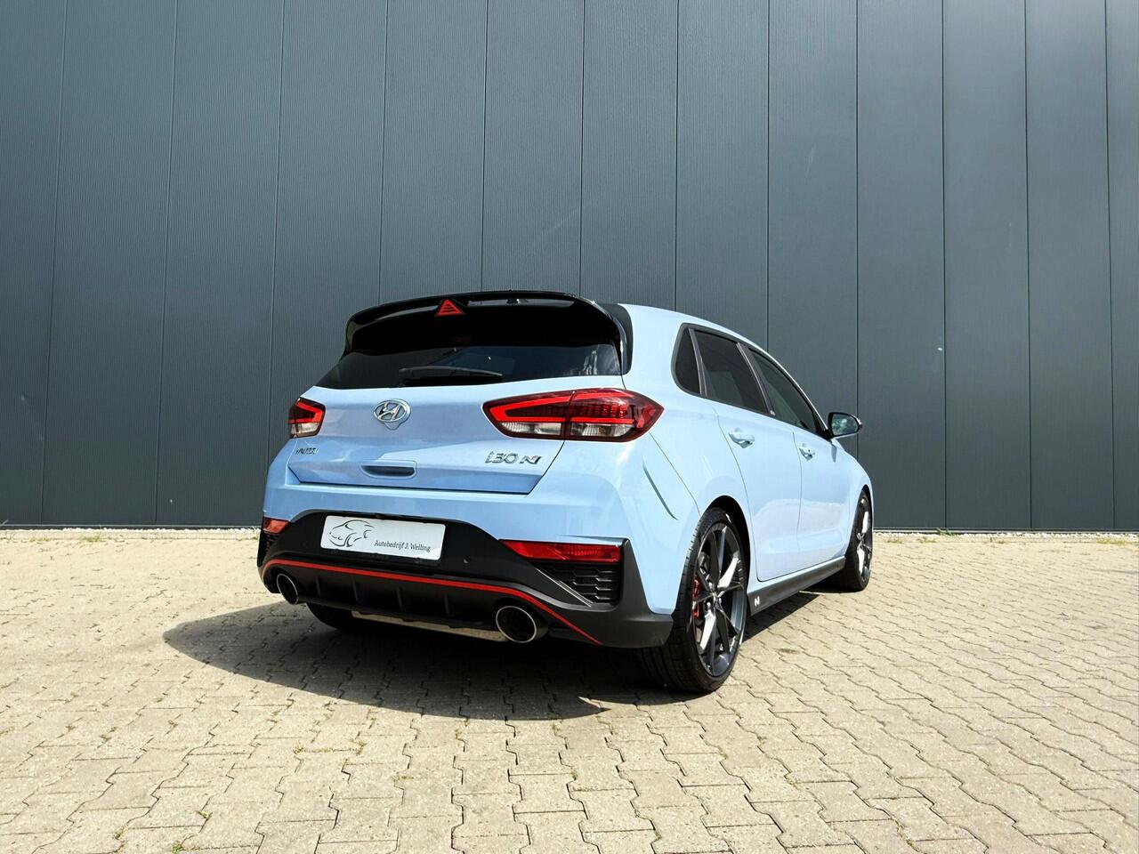 Hyundai I 30 2.0 N schaalstoelen / pipercross intake