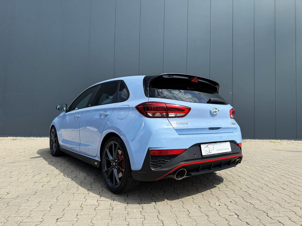 Hyundai I 30 2.0 N schaalstoelen / pipercross intake