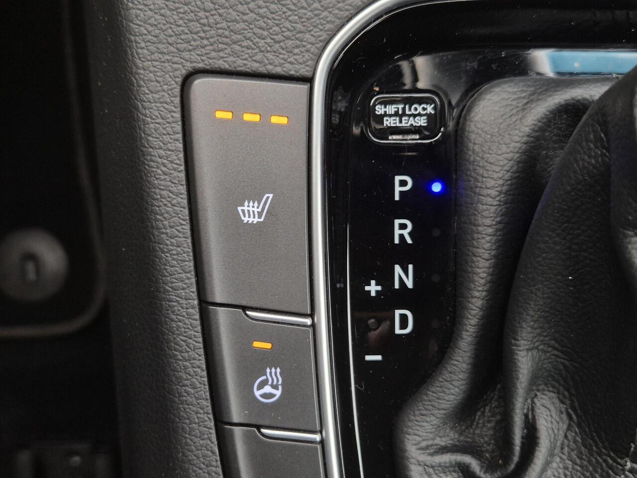 Hyundai I 30 Wagon 1.0 T-GDi MHEV Comfort Smart Automaat / Navigatie via Apple Carplay of Android Auto / Stuur en Stoel verwarming / Achteruitrijcamera / Cruise control / Keyless Entry/Start / Climate control /