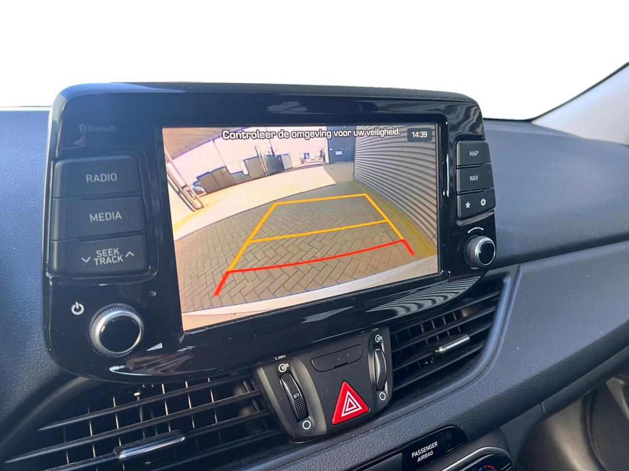 Hyundai I 30 Comfort 1.0 T-GDI 120pk | NAVI | CLIMA | CAMERA| APPLE CARPLAY / ANDROID AUTO |