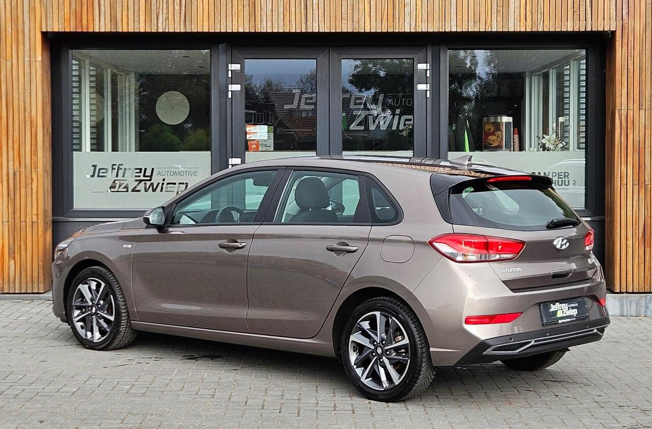 Hyundai I 30 1.0 T-GDi MHEV i-Motion stoelverwarming. stuurverwarming. camera achter. Apple carplay.