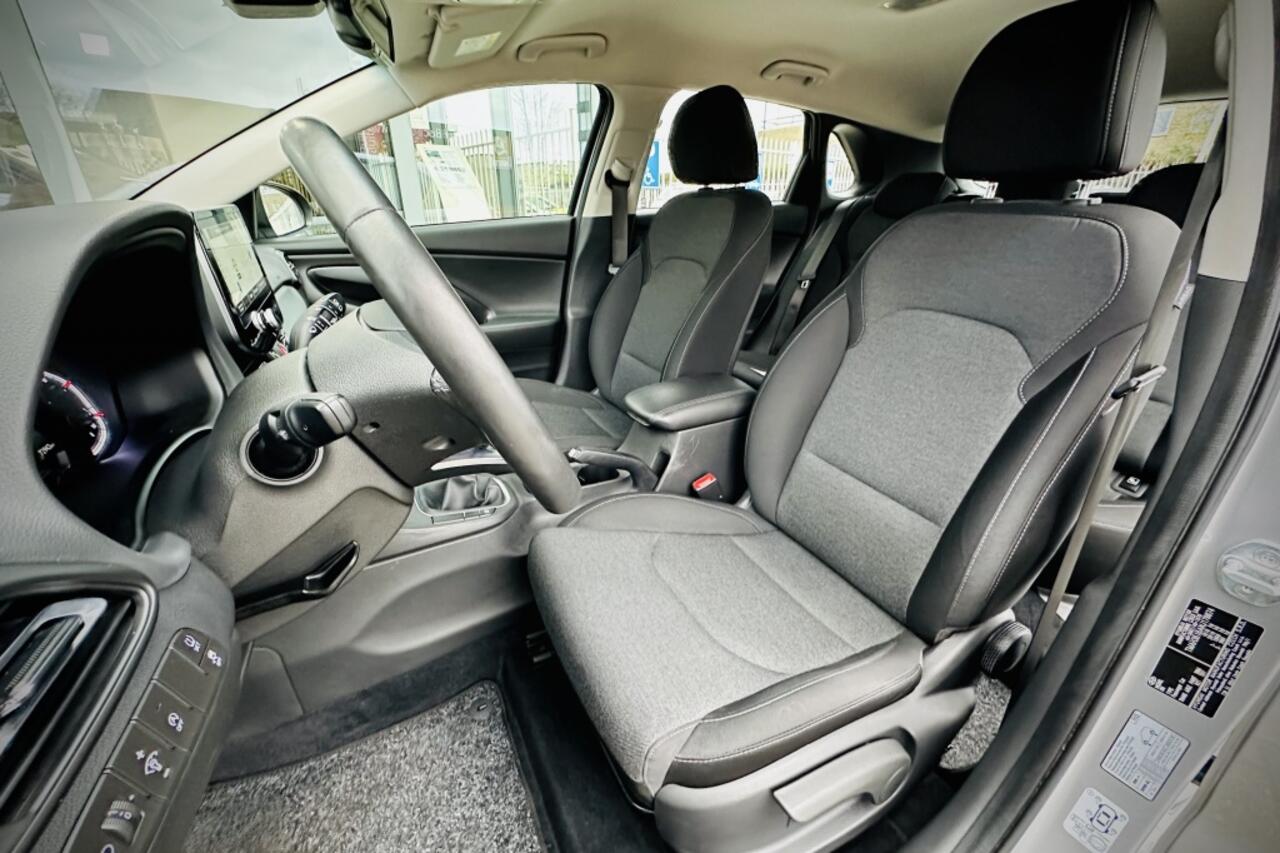 Hyundai I 30 1.0 T-GDi MHEV Comfort Smart Hybrid | CAMERA | CARPLAY