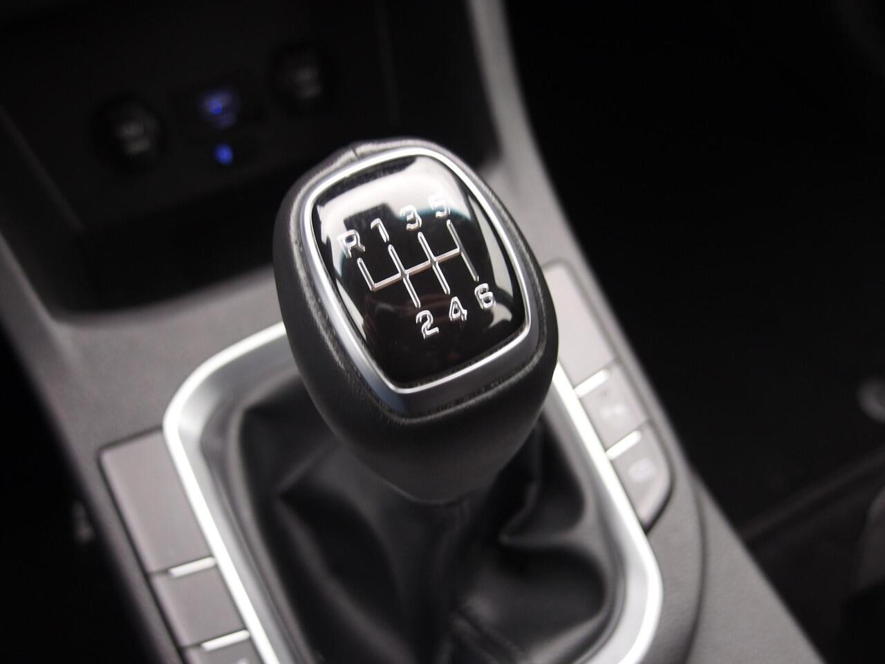 Hyundai I 30 Wagon 1.0 T-GDi MHEV Comfort Smart VIRTUAL / CAMERA / DAB+ / CARPLAY / CRUISE / BLUETOOTH / PDC / FULL LED / KEYLESS / NL-AUTO