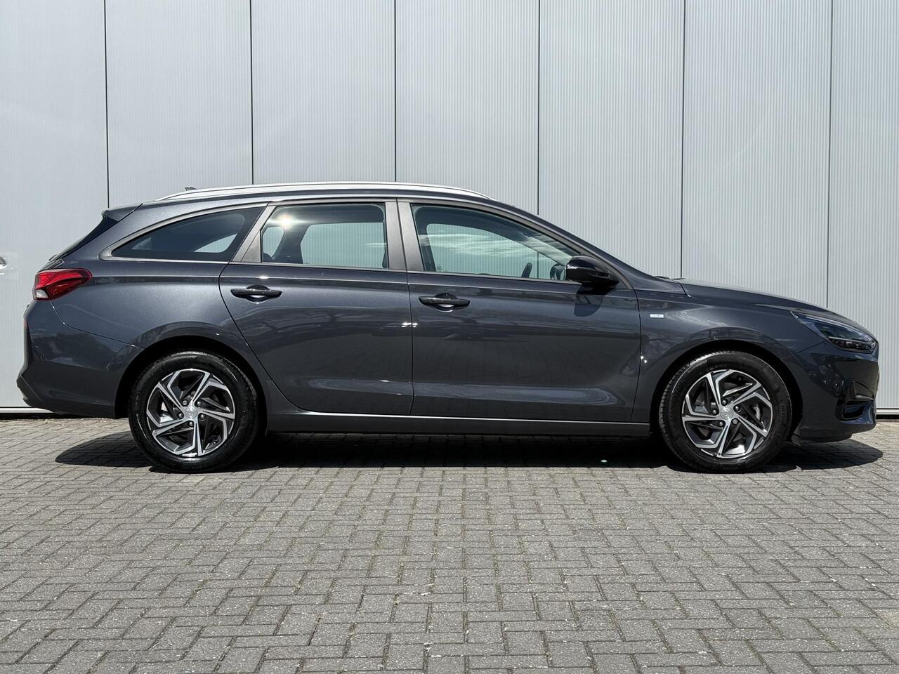 Hyundai I 30 Wagon 1.0 T-GDi MHEV Comfort Smart / Navigatie / Airco / Cruise Control / Apple Carplay & Android Auto / Digitaal Dashboard / Elek. Ramen / 1ste Eigenaar /