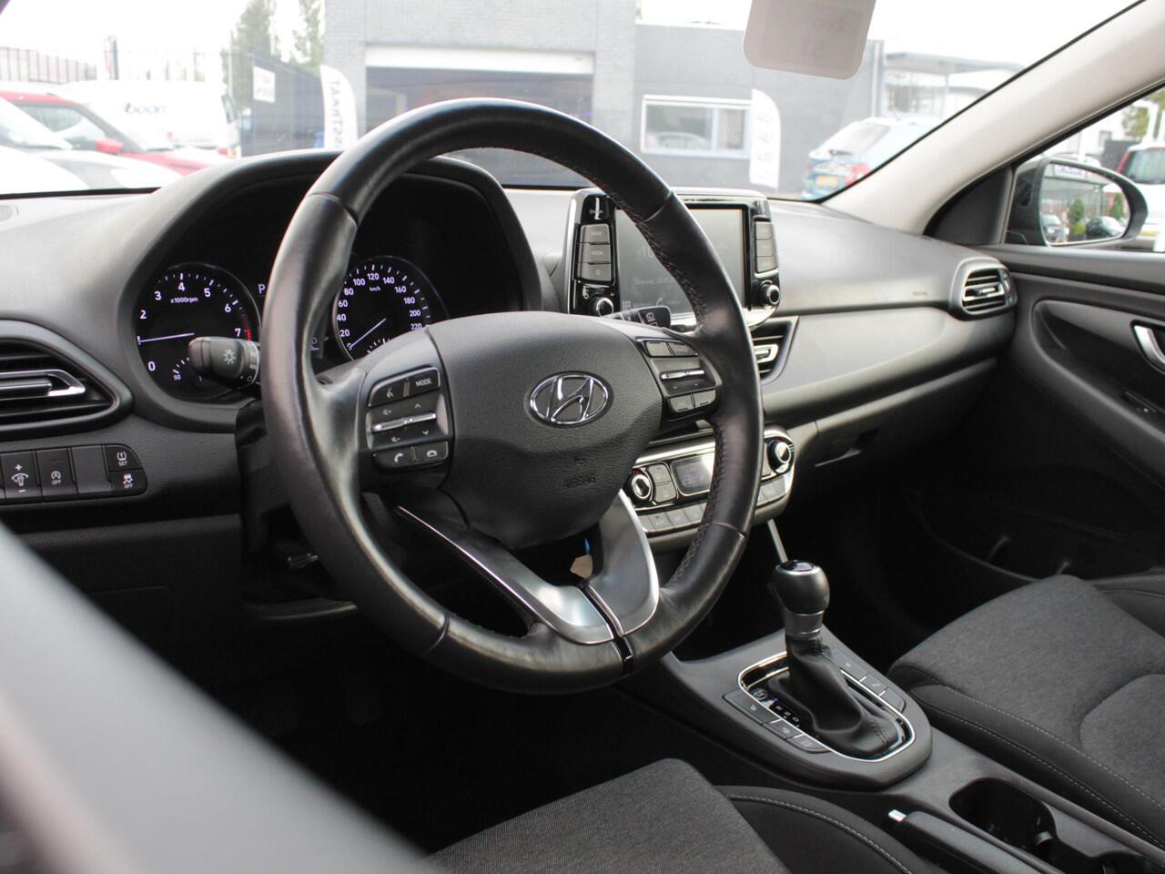 Hyundai I 30 1.0 T-GDi MHEV Comfort Smart Automaat | Carplay/Android auto | Camera | Park sens