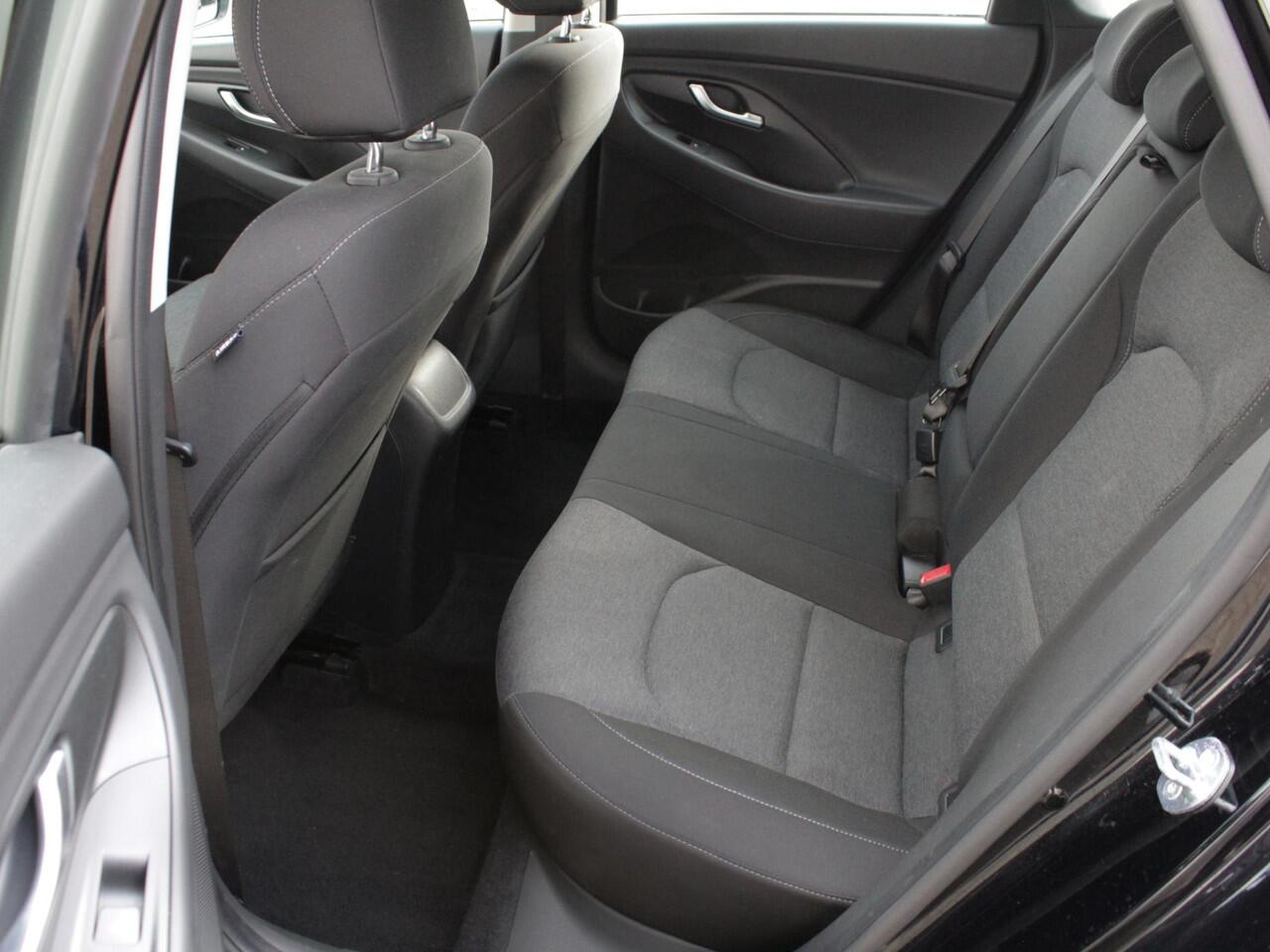 Hyundai I 30 1.0 T-GDi MHEV Comfort Smart Automaat | Carplay/Android auto | Camera | Park sens