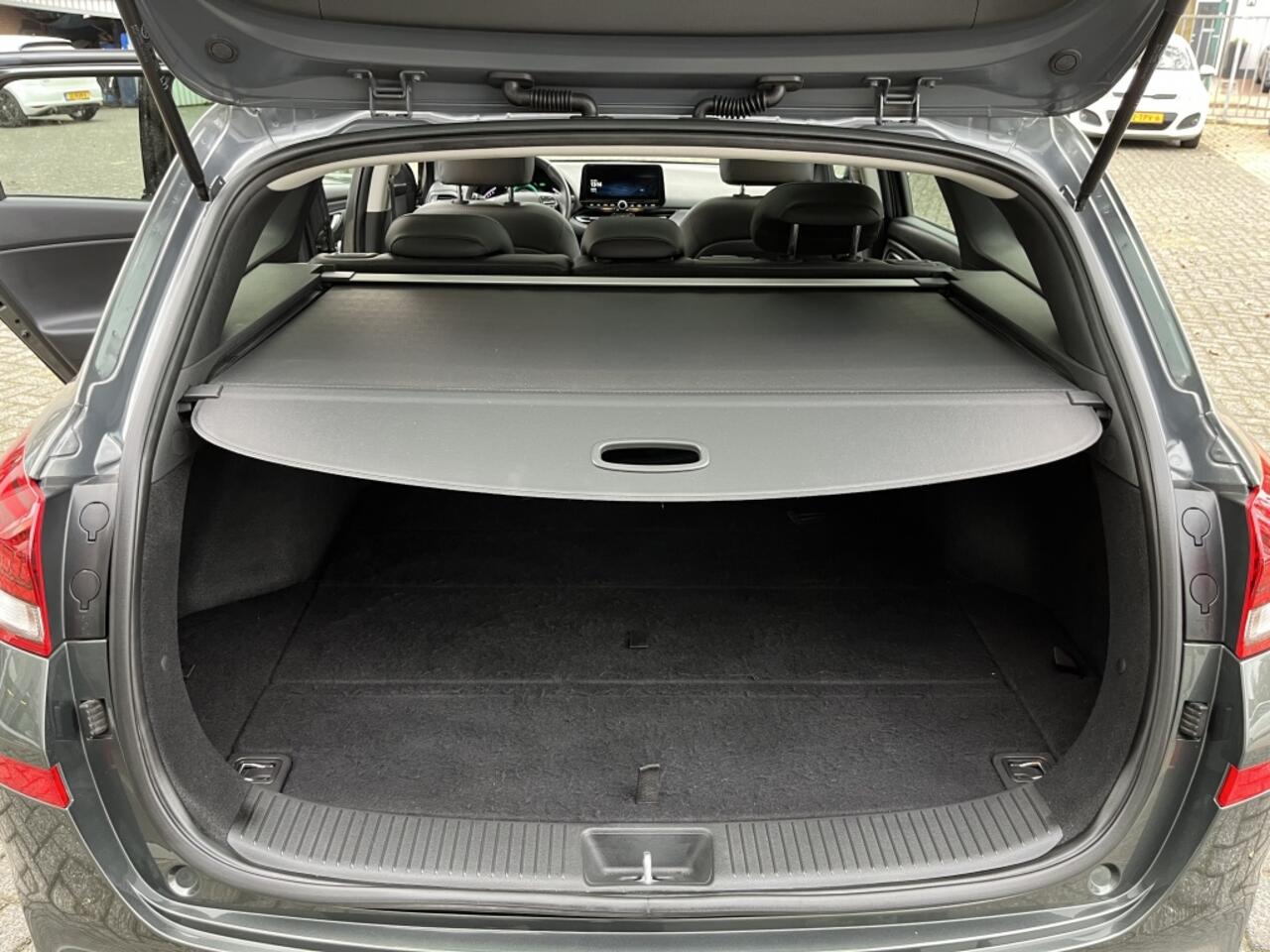 Hyundai I 30 Wagon 1.5 T-GDI 160pk M-HEV automaat | Panorama dak | Navi | Cruise