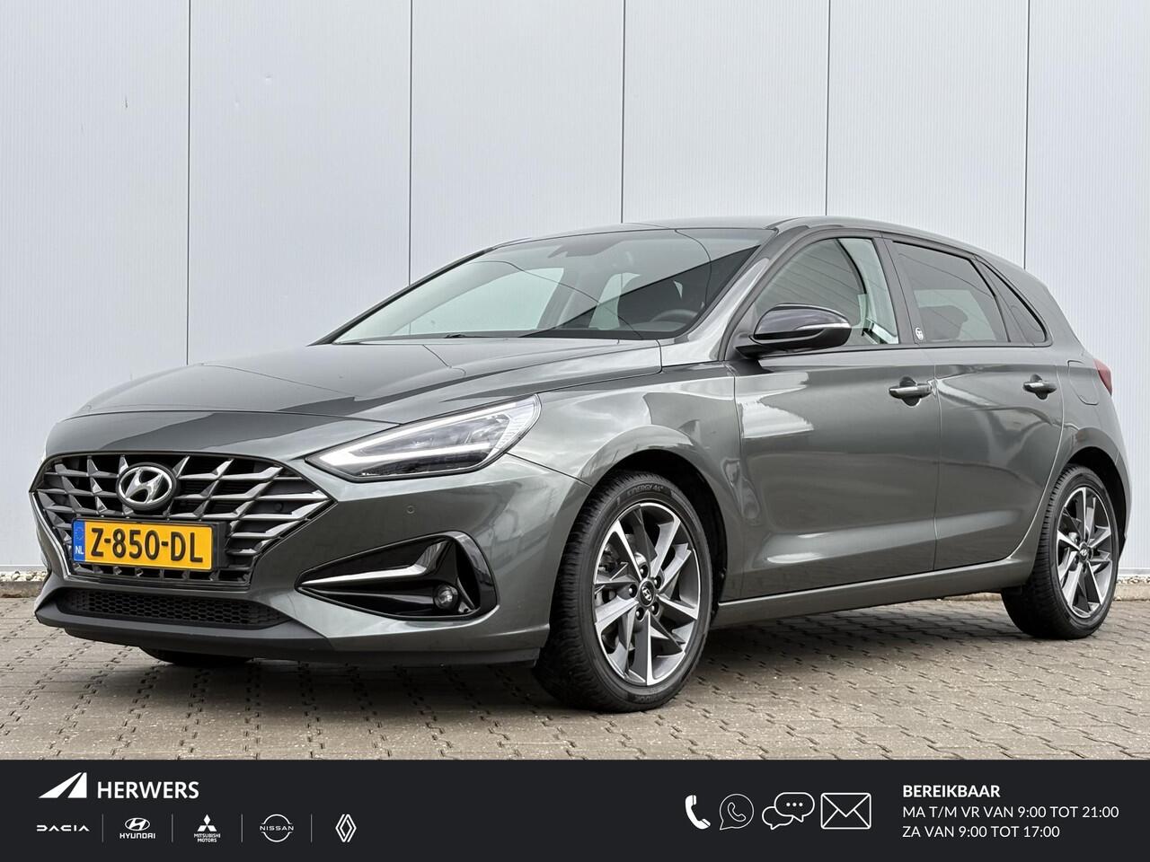 Hyundai I 30 1.0 T-GDi MHEV Comfort Smart Automaat / All-season banden / Apple Carplay/Android Auto / Stoel en stuur verwarming / Automaat / Cruise Control /