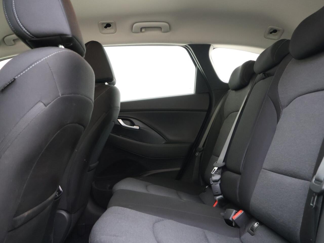 Hyundai I 30 Wagon 1.0 T-GDi MHEV Advanced Automaat Trekhaak Carplay Camera Winterp