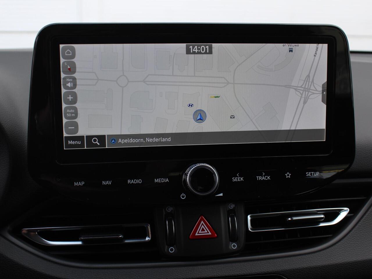 Hyundai I 30 Wagon 1.0 T-GDi MHEV Comfort / Navigatie + Android Auto/Apple Carplay / DAB / Climate Control / Cruise Control / Achteruitrijcamera /