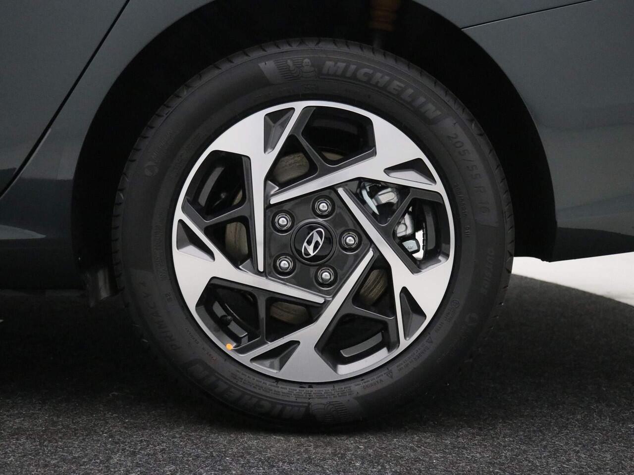 Hyundai I 30 Wagon 1.0 T-GDi MHEV Comfort / Navigatie + Android Auto/Apple Carplay / DAB / Climate Control / Cruise Control / Achteruitrijcamera /