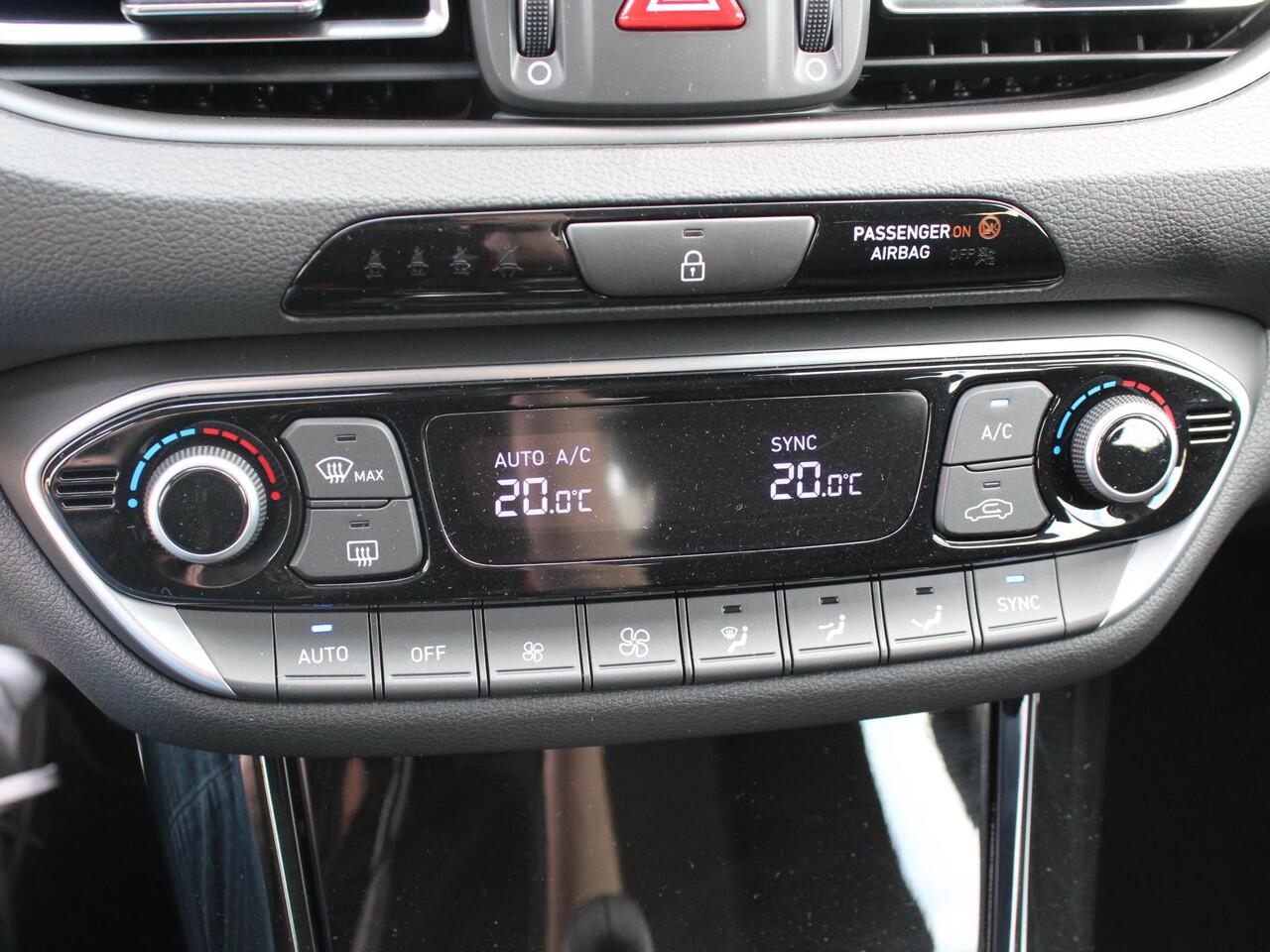 Hyundai I 30 Wagon 1.0 T-GDi MHEV Comfort / Navigatie + Android Auto/Apple Carplay / DAB / Climate Control / Cruise Control / Achteruitrijcamera /