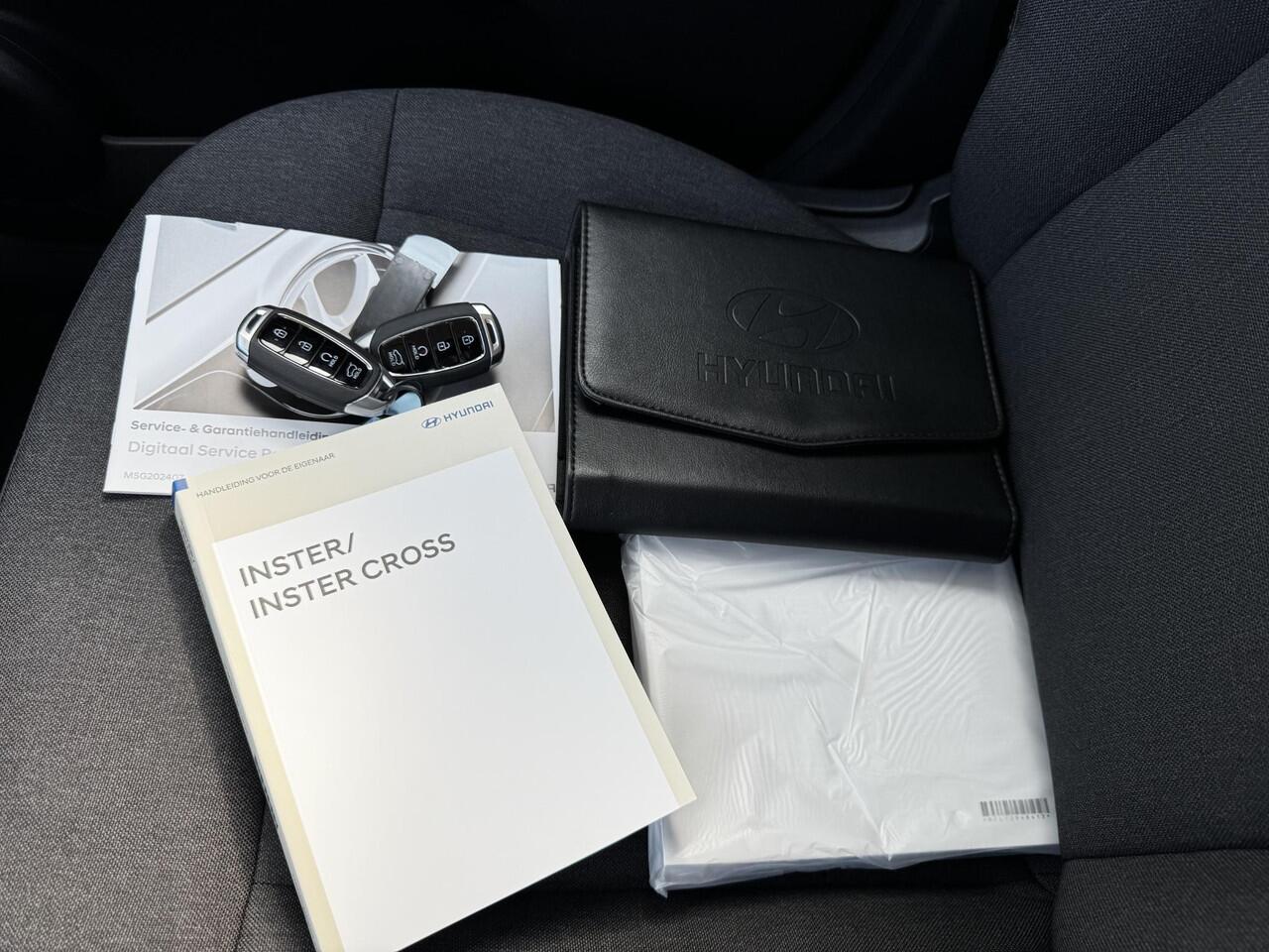 Hyundai INSTER Evolve 49 kWh / ¤2000,- Voordeel Op Nieuwprijs / Rijklaarprijs / Direct Leverbaar / Winter Pack / Technology Pack