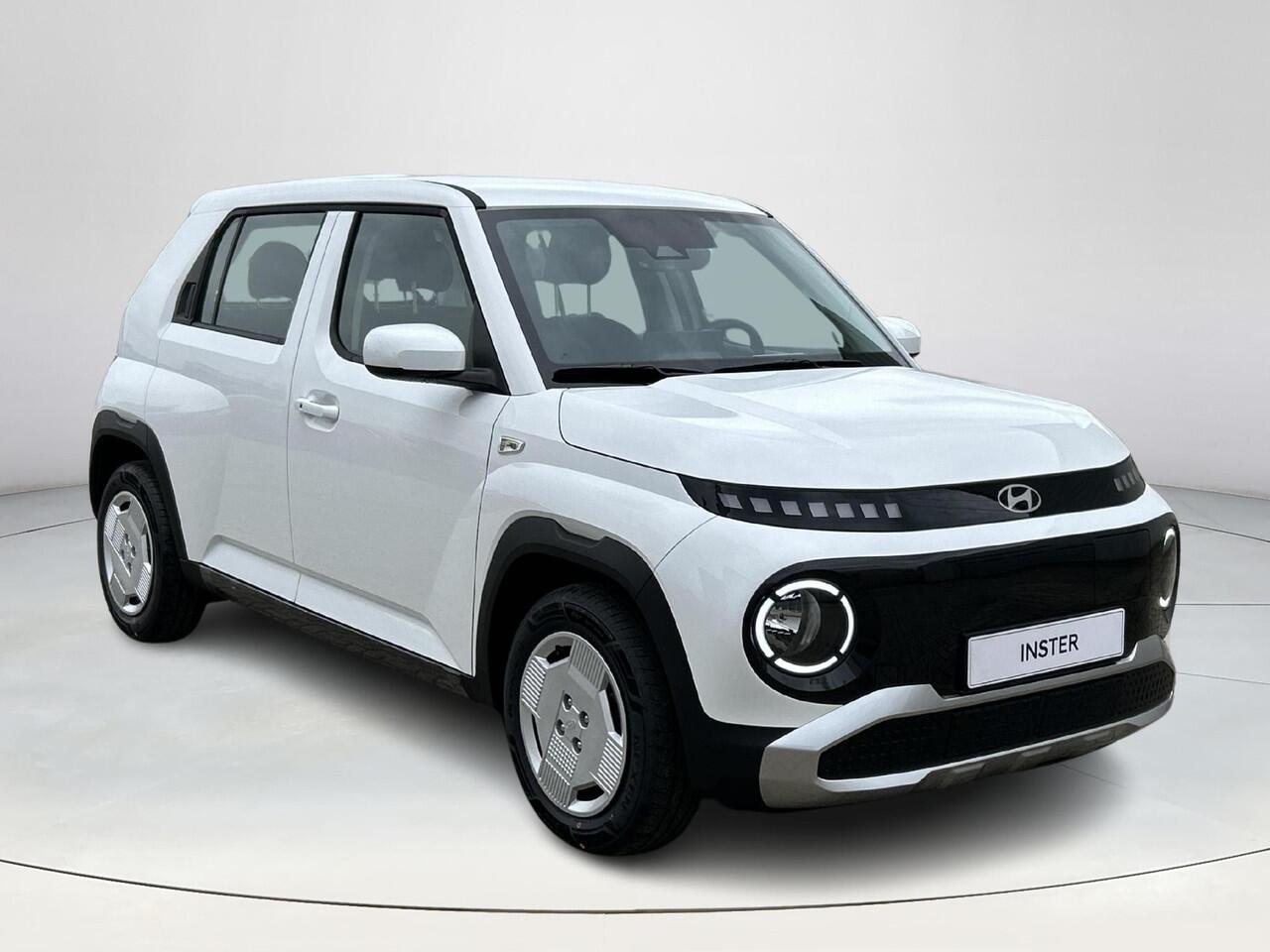 Hyundai INSTER E-Motion 49 kWh | 3.000,- korting | Gratis laadstation t.w.v. 589,- | Uit voorraad leverbaar | Achteruitrijcamera | Adaptieve Cruise Control | Climate Control | Elektrisch verstelbare spiegels |