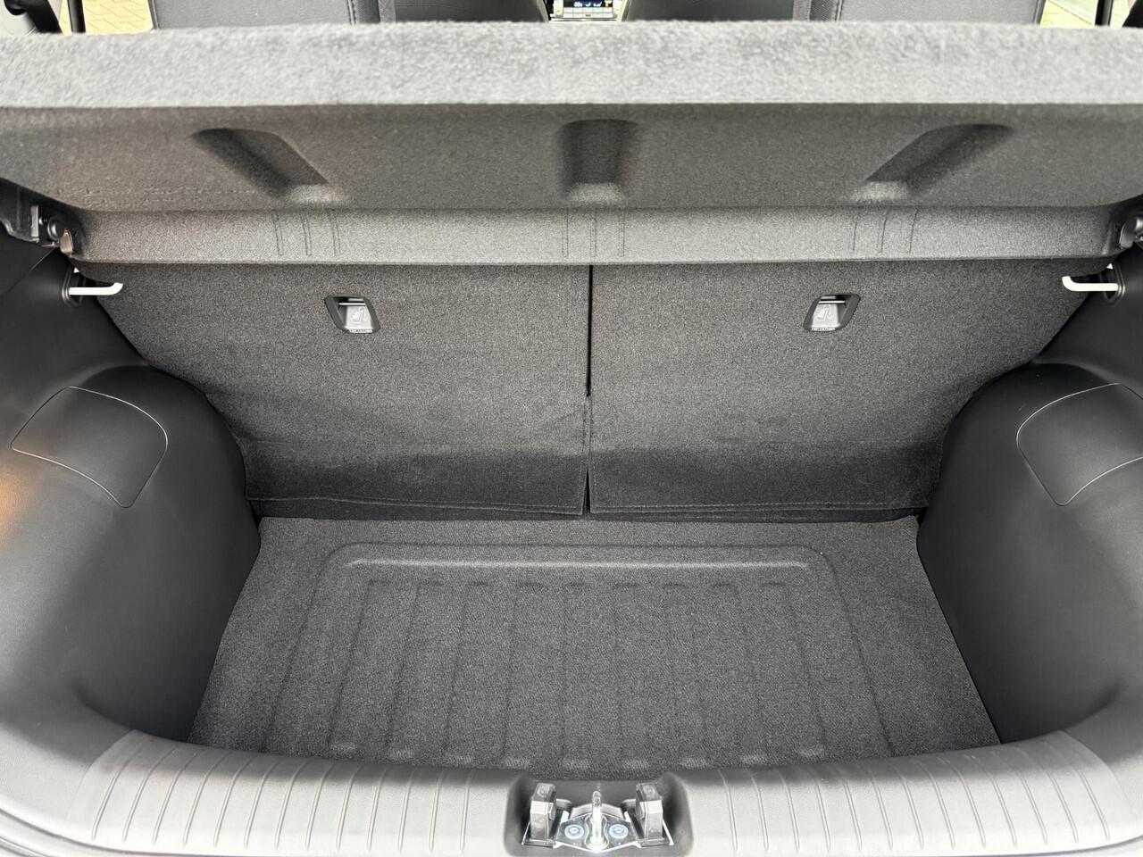 Hyundai INSTER E-Motion 49 kWh |¤3125 KORTING|VOORRAAD|NAVIGATIE|CAMERA|SENSOREN|