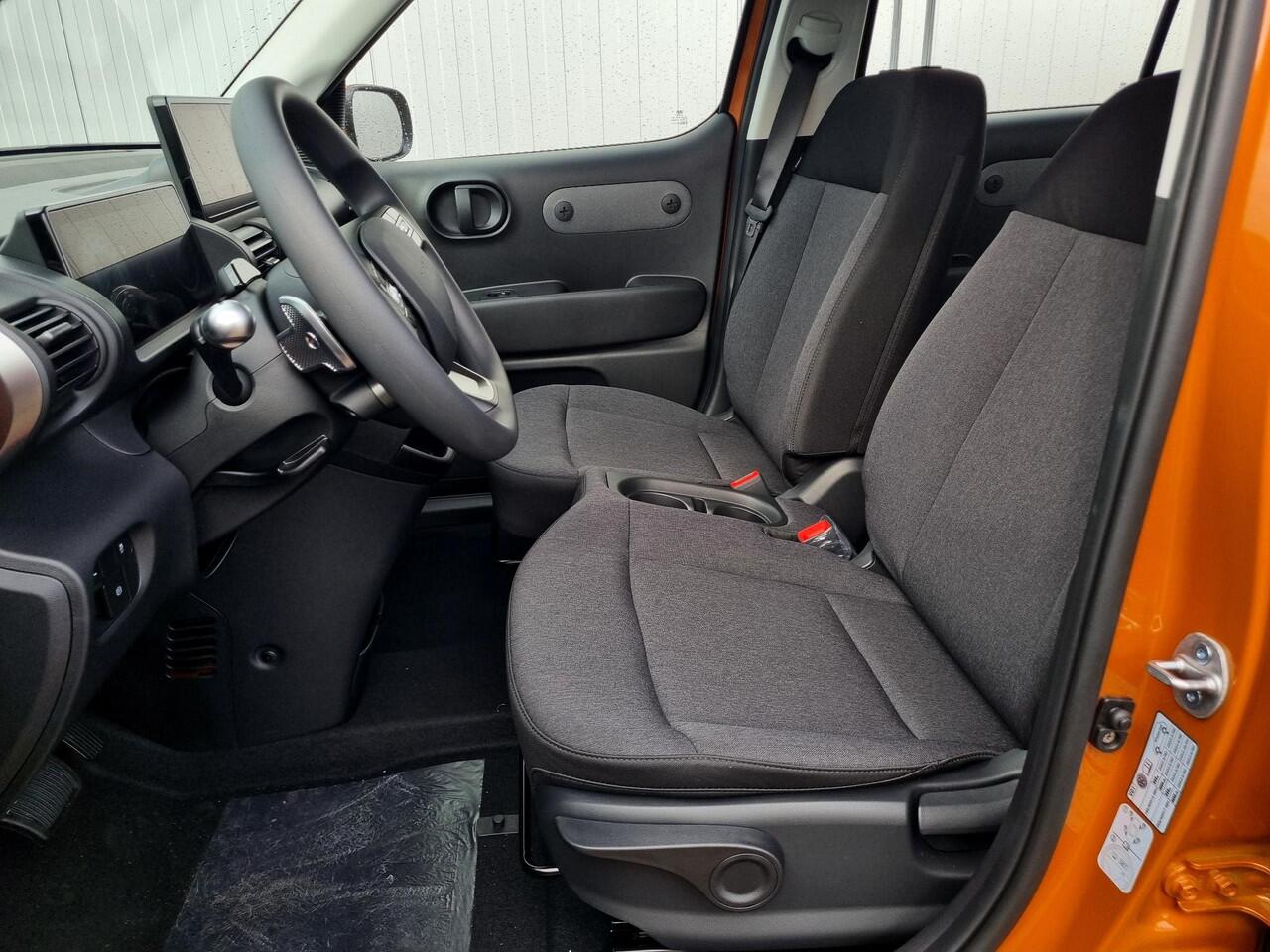 Hyundai INSTER E-Motion 49 kWh / ¤2000,- Voordeel Op Nieuwprijs / Rijklaarprijs / Direct Leverbaar / Adaptieve cruise control / Navigatie / Apple & Android carplay /