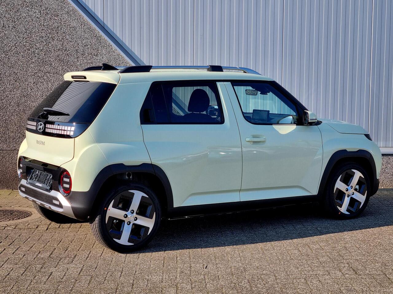 Hyundai INSTER Evolve 49 kWh Tech + Winter Pack / ¤2000,- Voordeel Op Nieuwprijs / Rijklaarprijs / Direct Leverbaar /