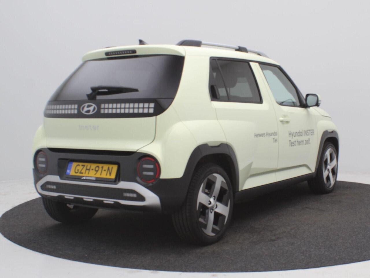 Hyundai INSTER Evolve Sky W&T 49 kWh