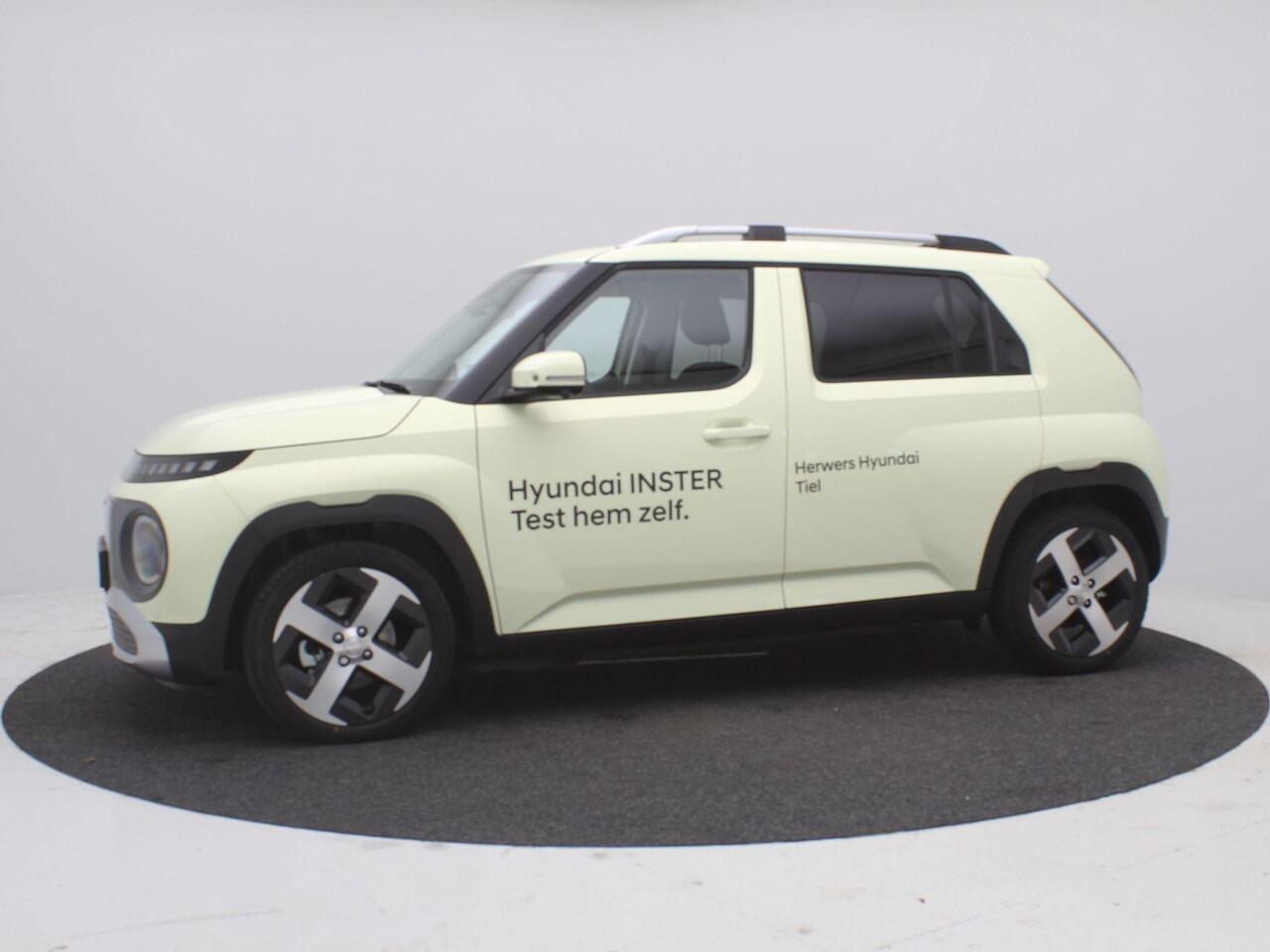 Hyundai INSTER Evolve Sky W&T 49 kWh