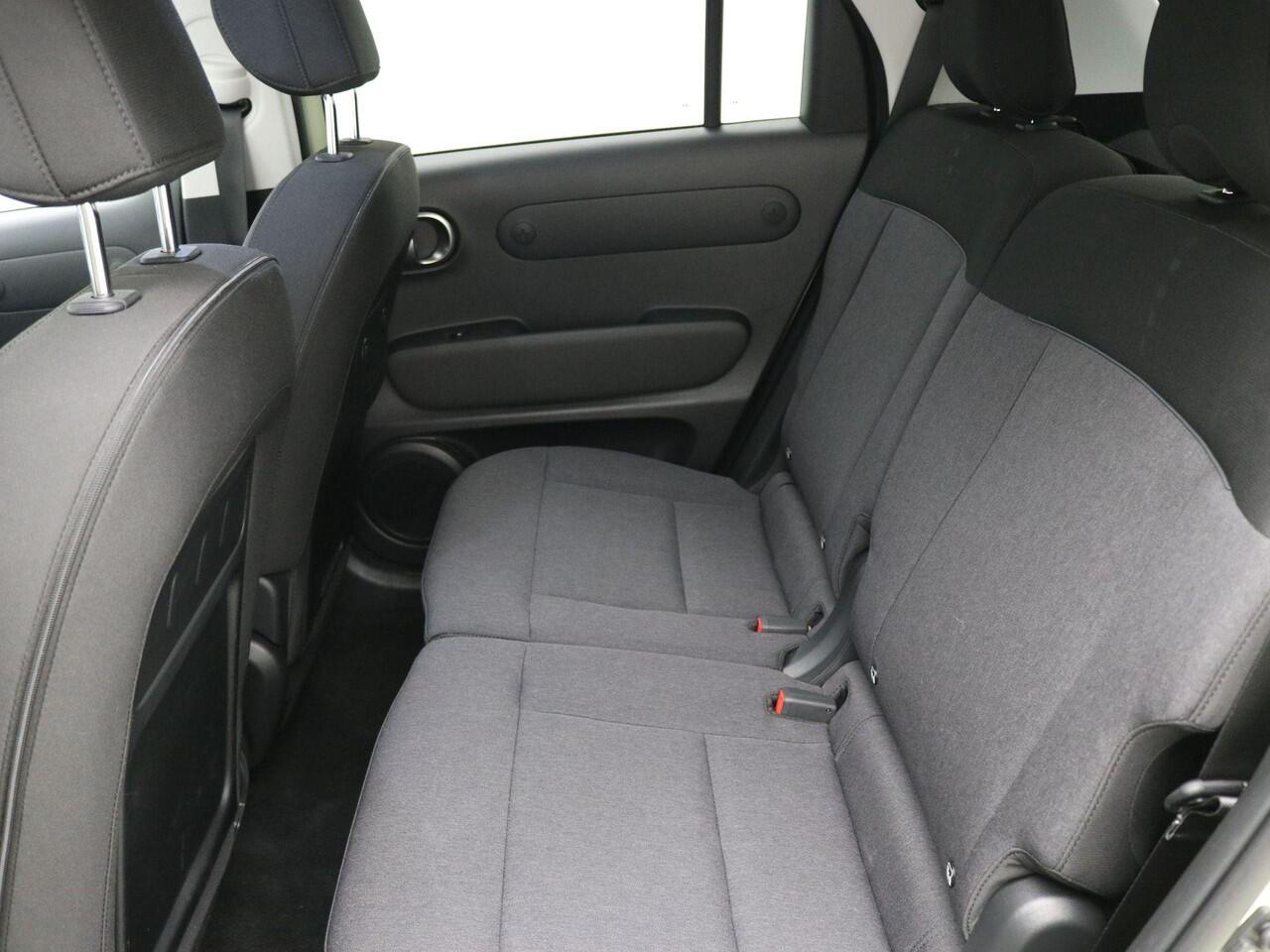 Hyundai INSTER Evolve Sky W&T 49 kWh