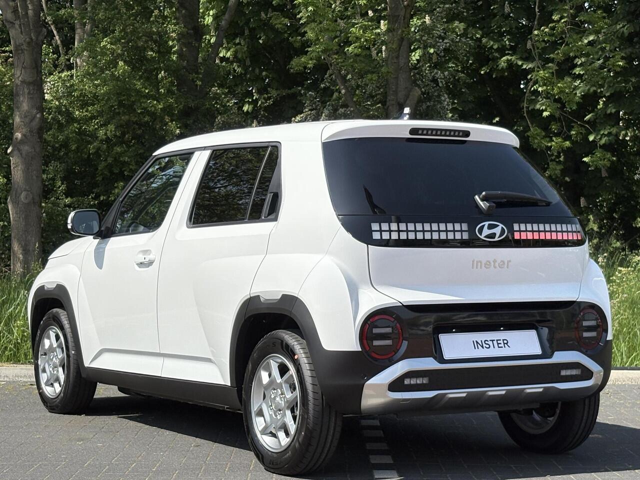 Hyundai INSTER Pulse 49 kWh | ¤3325 KORTING | CAMERA | CLIMATE CONTROL | PARKEERSENSOREN | DRAADLOZE OPLADER |