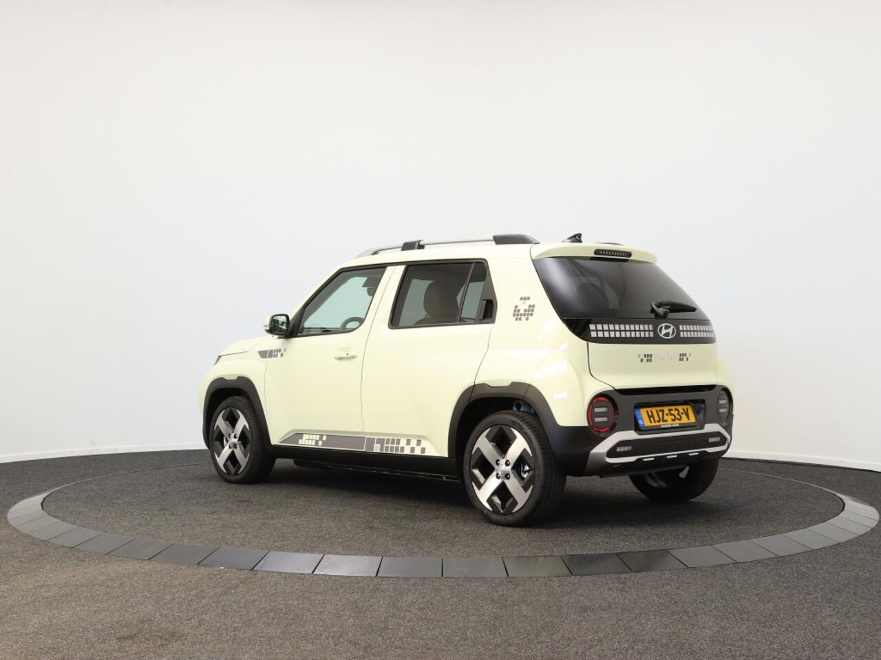 Hyundai INSTER Evolve 49 kWh | Demo | Achteruitrijcamera | Navigatie | Parkeer