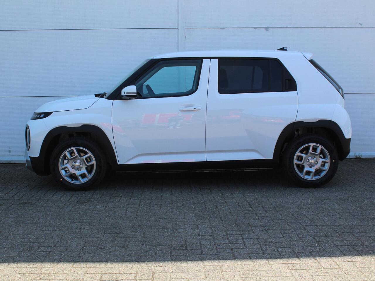 Hyundai INSTER Pulse 49 kWh / Winter Pack / Stoel- + Stuurverwarming / Navigatie + Apple Carplay/Android Auto / Climate Control / Keyless Entry & Start / Warmtepomp /