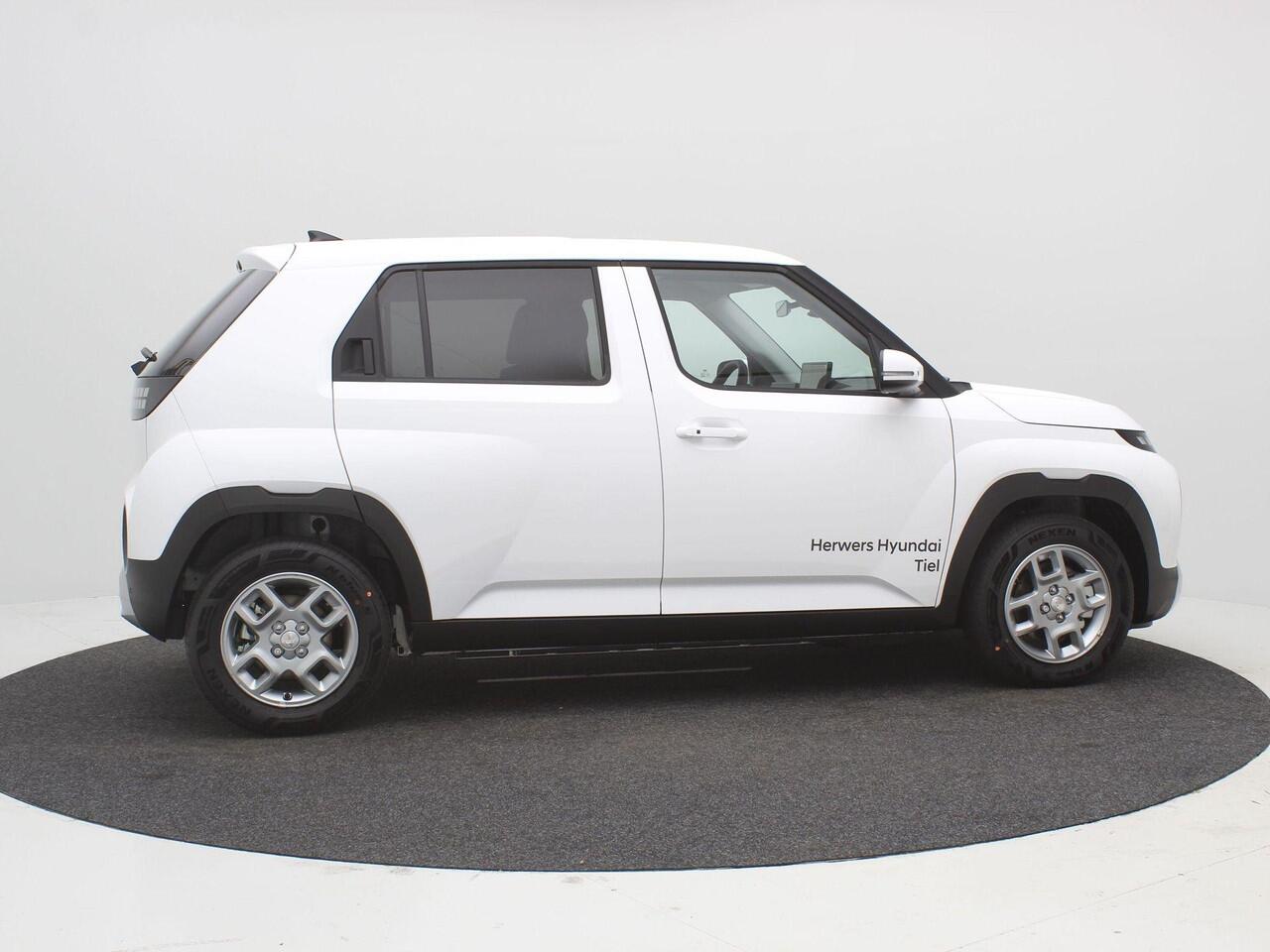 Hyundai INSTER Pulse 49 kWh / Navigatie / Parkeersensoren voor & achter / 15" LMV / Verschuifbare achterbank / Verlichting LED / Adaptieve Cruise control /