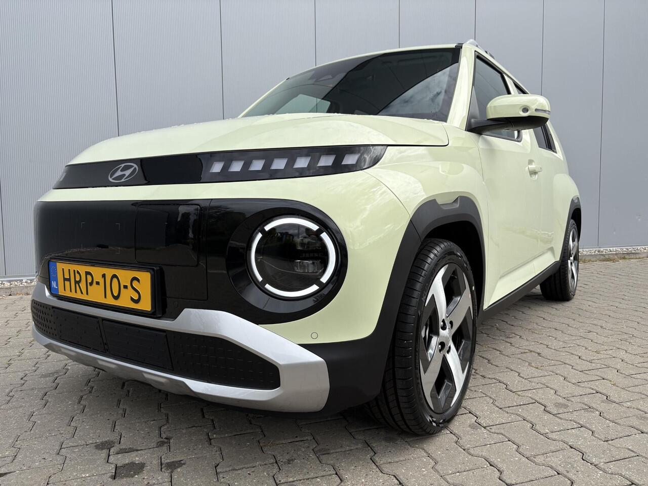 Hyundai INSTER Evolve 49 kWh / Direct Leverbaar/ Apple carplay/Android Auto/ Cruise control/ Airco/ Navigatie/