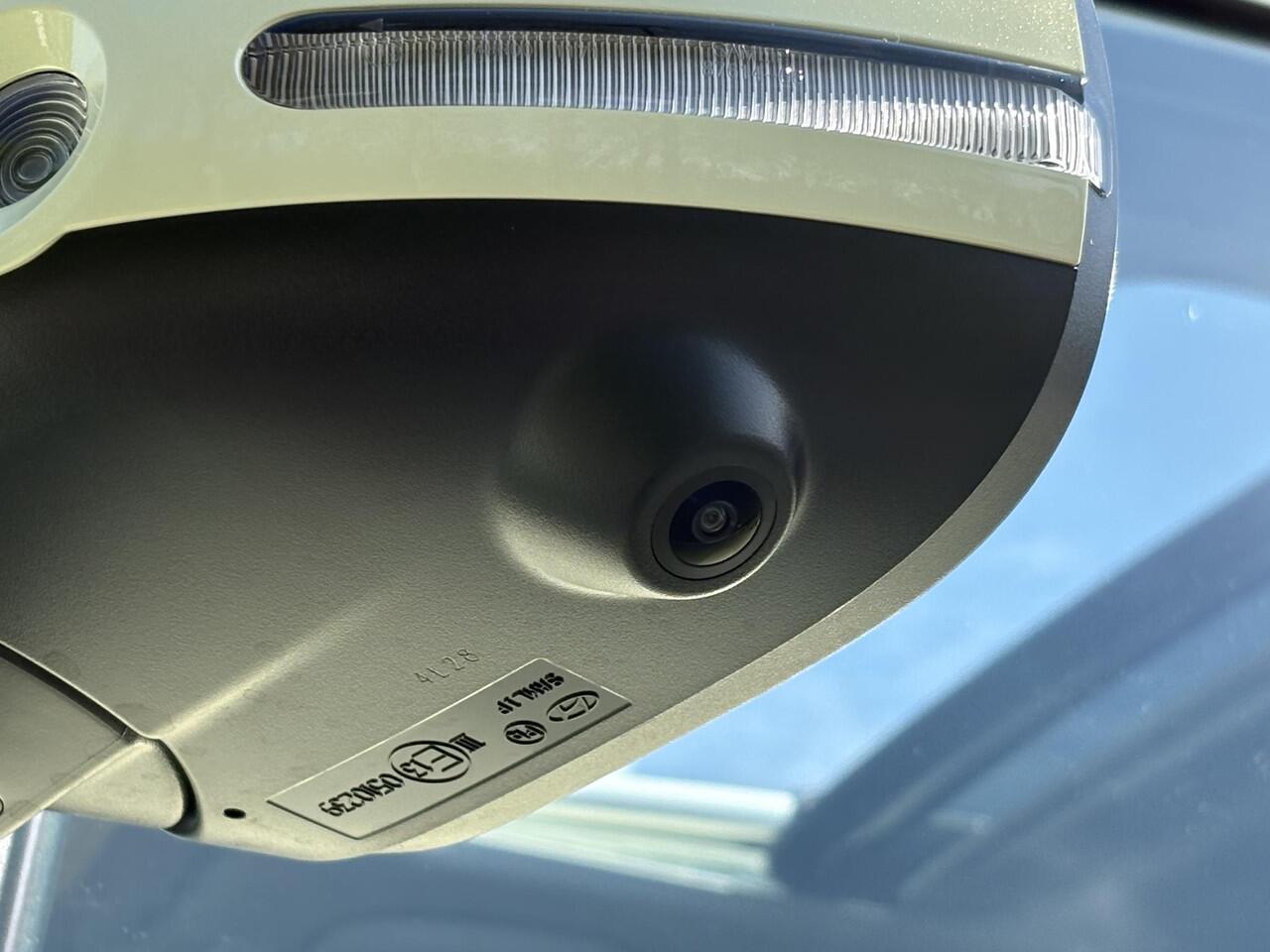 Hyundai INSTER Evolve Sky 49 kWh | ¤2515 KORTING | 360 CAMERA | STOELVERWARMING | SENSOREN VOOR & ACHTER | SCHUIF/-KANTEL DAK |