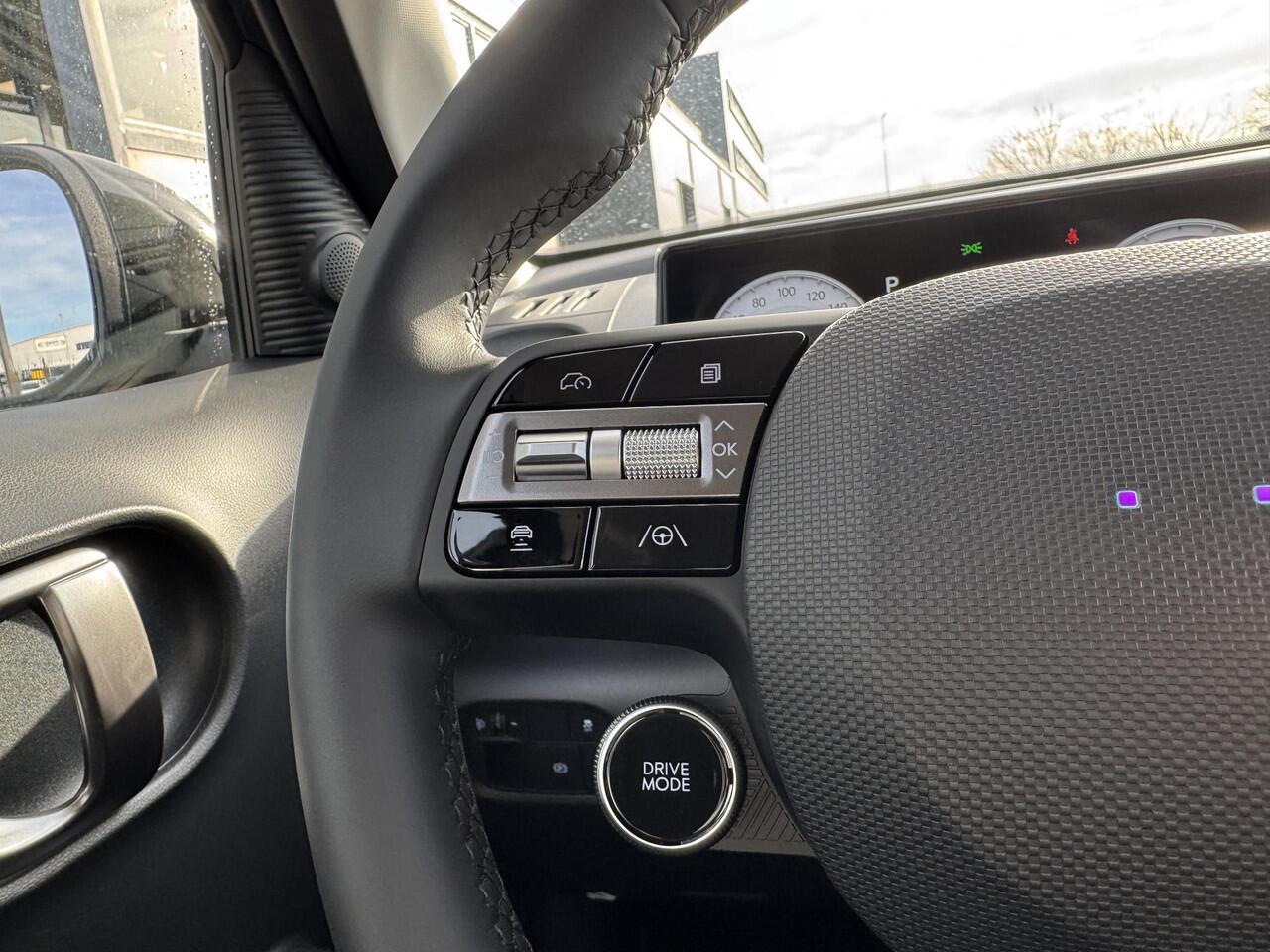 Hyundai INSTER Evolve Sky Plus 49 kWh