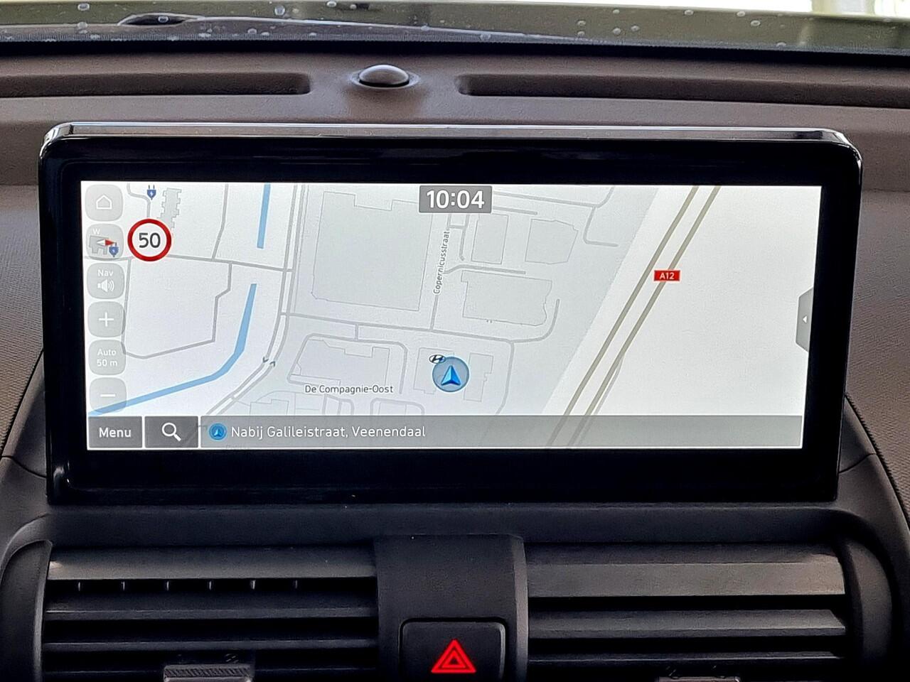 Hyundai INSTER Evolve Sky Plus 49 kWh / Apple Carplay / Android Auto / 360 camera / parkeersensoren voor & acchter