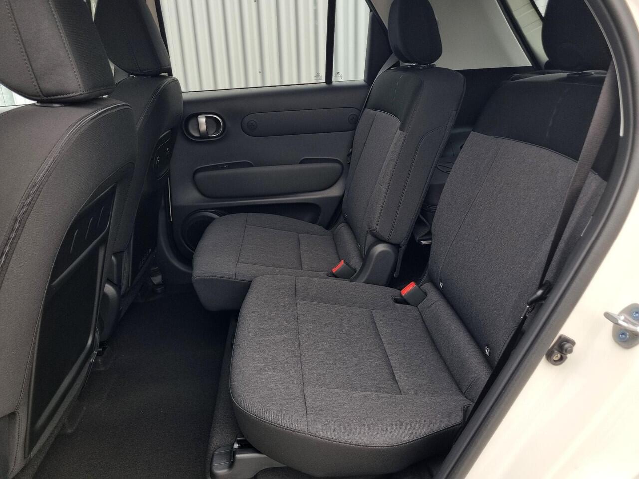 Hyundai INSTER Evolve Sky Plus 49 kWh / Apple Carplay / Android Auto / 360 camera / parkeersensoren voor & acchter