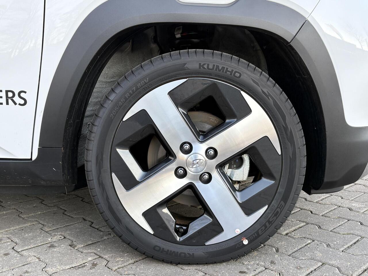 Hyundai INSTER Pulse 49 kWh / Airco/ Cruise control/ Apple carplay/Android Auto / Automaat / 17'inch /