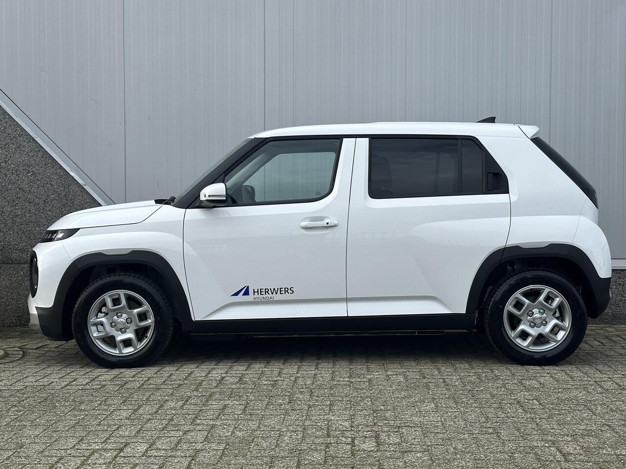 Hyundai INSTER Pulse 49 kWh / Navigatie / Achteruitrijcamera / Adaptieve cruise control / verstelbare achterbanken /