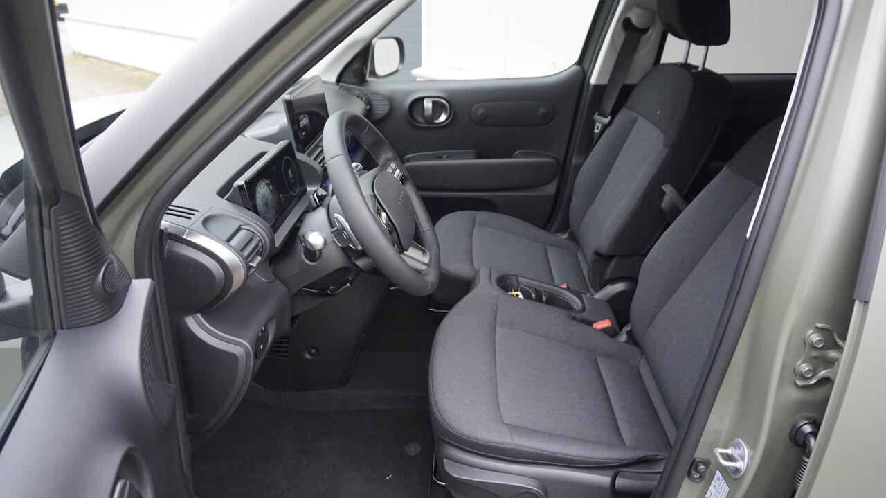 Hyundai INSTER Evolve 49 kWh + Winterpack + Tech Pack