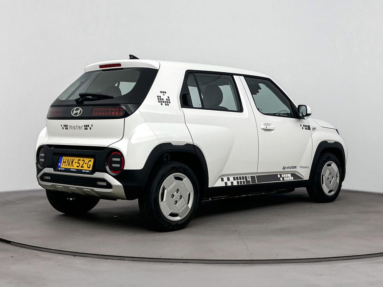 Hyundai INSTER E-MOTION 49 kWh | BTW auto | Lage bijtelling